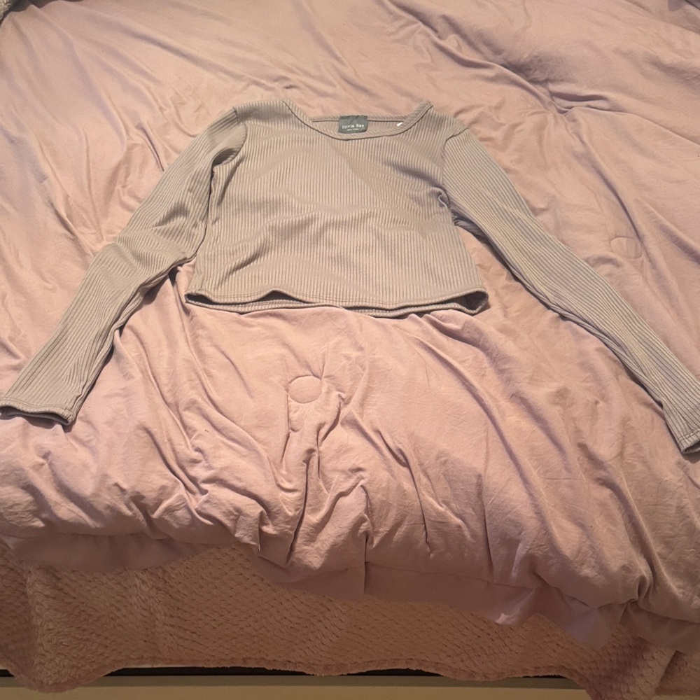 Junior’s Olivia Rae Mauve Long Sleeve Ribbed Top